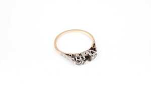 A diamond ring setting in 18 carat yellow gold - 2