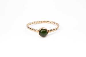A blue paste and a chrysoprase ring in 9 carat yellow gold - 4