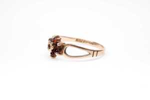 A garnet ring in 9 carat yellow gold - 3