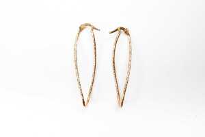 A pair of Italian twisted hoop earrings in 9 carat yellow gold - 2