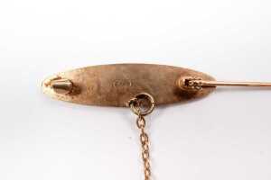 An ID brooch in 9 carat yellow gold - 4