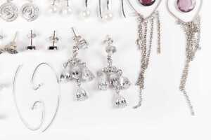 A collection of earrings in sterling silver - 5