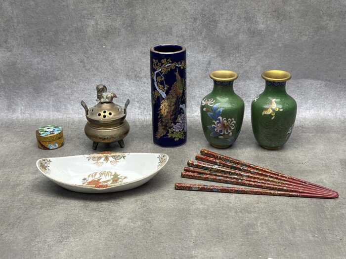 Oriental decorative items