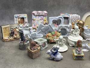 Group of mostly porcelain ornaments - 2
