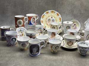 British Royal family memorabilia - mainly Queen Elizabeth II - 2