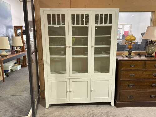 Modern two pac white display cabinet