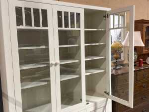 Modern two pac white display cabinet - 3