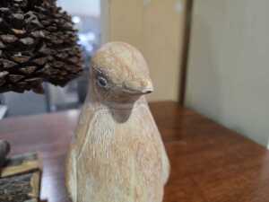 Pinecone tabletop Christmas Tree, together with a pair of plaster penguin figures - 6