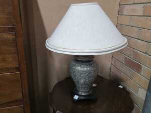Glazed and gilded ceramic ginger jar table lamp