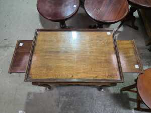 Queen Anne-style tea table - 2