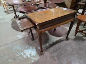 Queen Anne-style tea table - 3