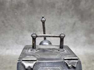 James Dixon and Sons silver plated sugar scuttle - 10