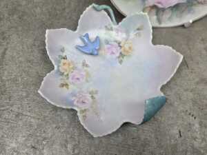 Four pieces of hand painted porcelain pieces - 4