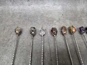 Twelve silver-plated pickle forks mounted with semi-precious stones - 3