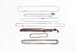 A collection of jewellery in sterling silver