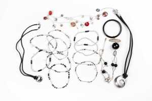 A collection of jewellery in sterling silver