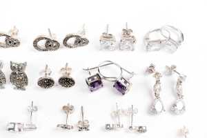 A collection of earrings in sterling silver - 3