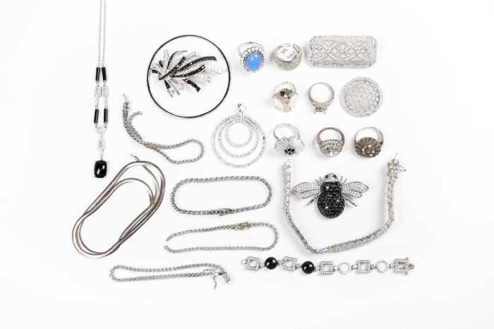 A collection of sterling silver jewellery