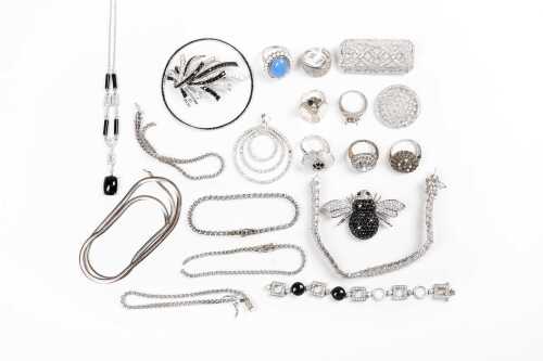 A collection of sterling silver jewellery