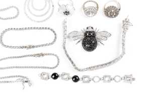 A collection of sterling silver jewellery - 5