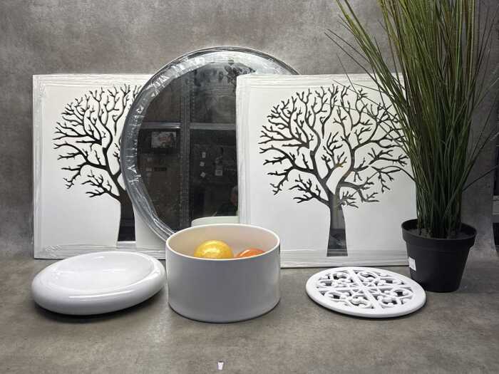 Contemporary decorative items