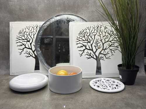 Contemporary decorative items