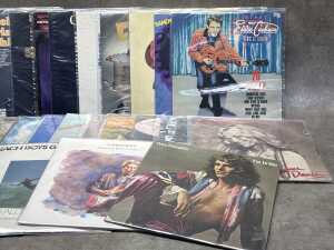25 vinyl records, mostly Rock and Pop, including Beach Boys, Joe Cocker - 3