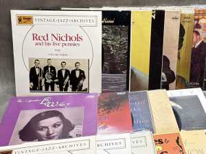 Vinyl records, mostly Jazz and Vocals, including Wayne Newton - 2