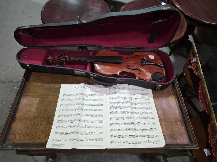Violin in hard case with bow