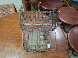 Pagoda-shaped wire bird cage - 3