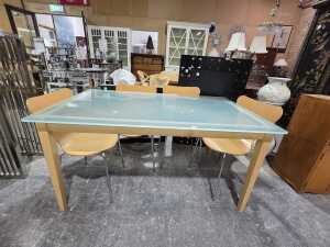 Seven-piece modern dining setting - 3