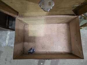Chinese red lacquer storage chest - 4