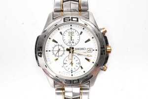 Three Seiko watches - 2