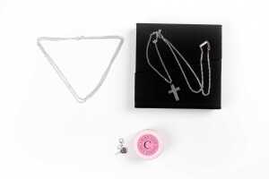 A collection of jewellery in sterling silver