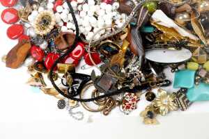 A collection of costume jewellery and watches - 2