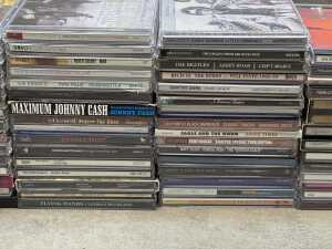 CDs together with three cassettes, including Queen and The Beatles - 3