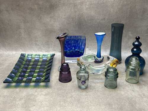 Assorted coloured glass, mainly decorative