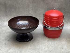Mid-century entertainers serving ware, including bakelite - 2