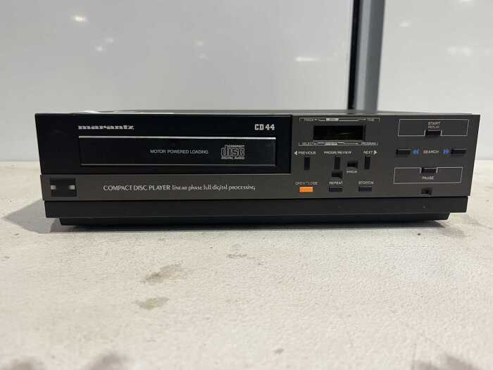 Marantz CD44 compact disc player, c1985