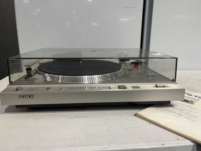 Sony PS-T2 stereo turntable with Sony XL-15 cartridge and manual, c1979