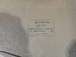 Pair of Sony SS-37 bookshelf speakers - 2