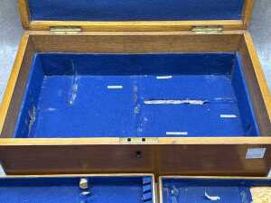 Retro timber cutlery canteen for 12 settings - 3