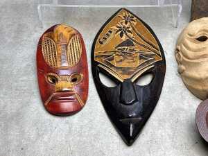 Mid-century Oriental and Islander timber carved decorative items - 5
