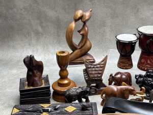 Mid-century Oriental and Islander timber carved decorative items - 2