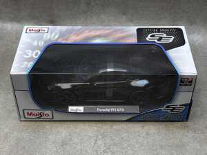 Four Maisto special edition 1:18 scale die-cast - 3