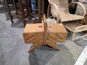 Timber sewing box - 4