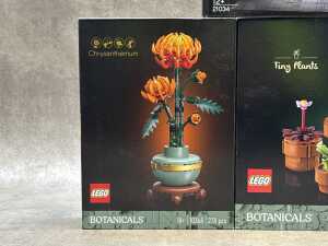 Three LEGO sets, including Botanicals - 3