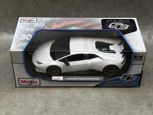 Four Maisto special edition 1:18 scale die-cast - 5
