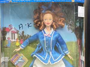 Two Barbie Collector Edition dolls, in original box - 4