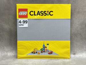 Three LEGO City playsets and a base plate - 5